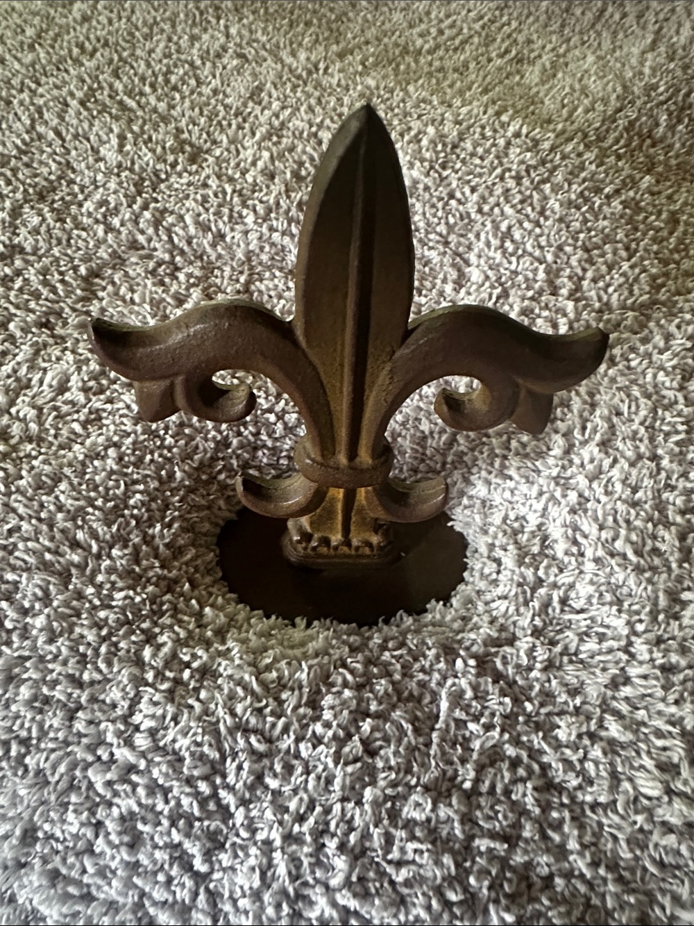 Fleur-de-Lis Decorative Table Accent in Brown